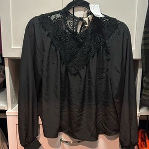 H&M black lace top - Size M - NWT